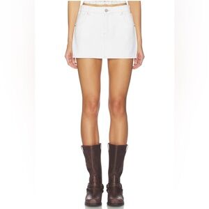Abrand 99’ Low Skirt in Western White